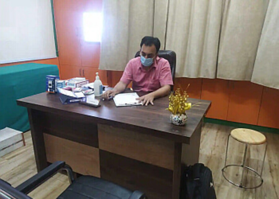 Vivan consultation room from a public clinic listing
